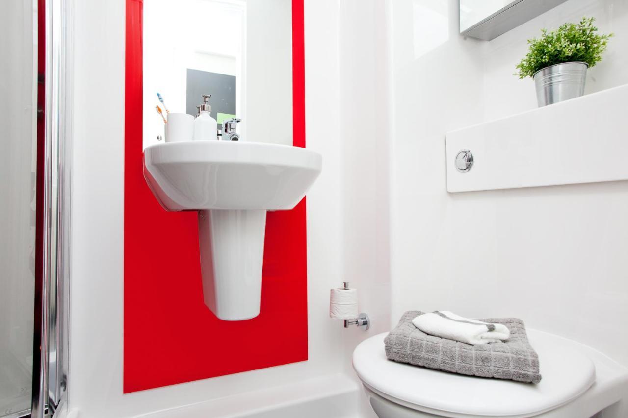 Vibrant Ensuite Rooms, London - Sk Luaran gambar